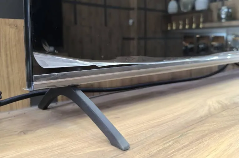 تصویر واقعی تلویزیون 50 اینچ جی پلاس در نمایندگی جی پلاس شیراز